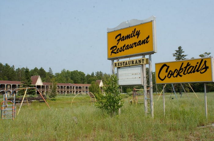 Castlewood Inn & Suites (Best Western Tony Londons, Tony Londons Roadhouse) - From Roadtripmemories On Flickr (newer photo)